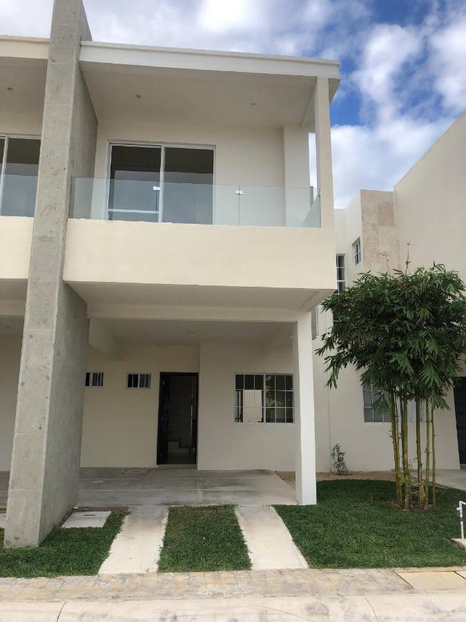 Cozy Family Vacation Home Near The Beach! Playa del Carmen Luaran gambar